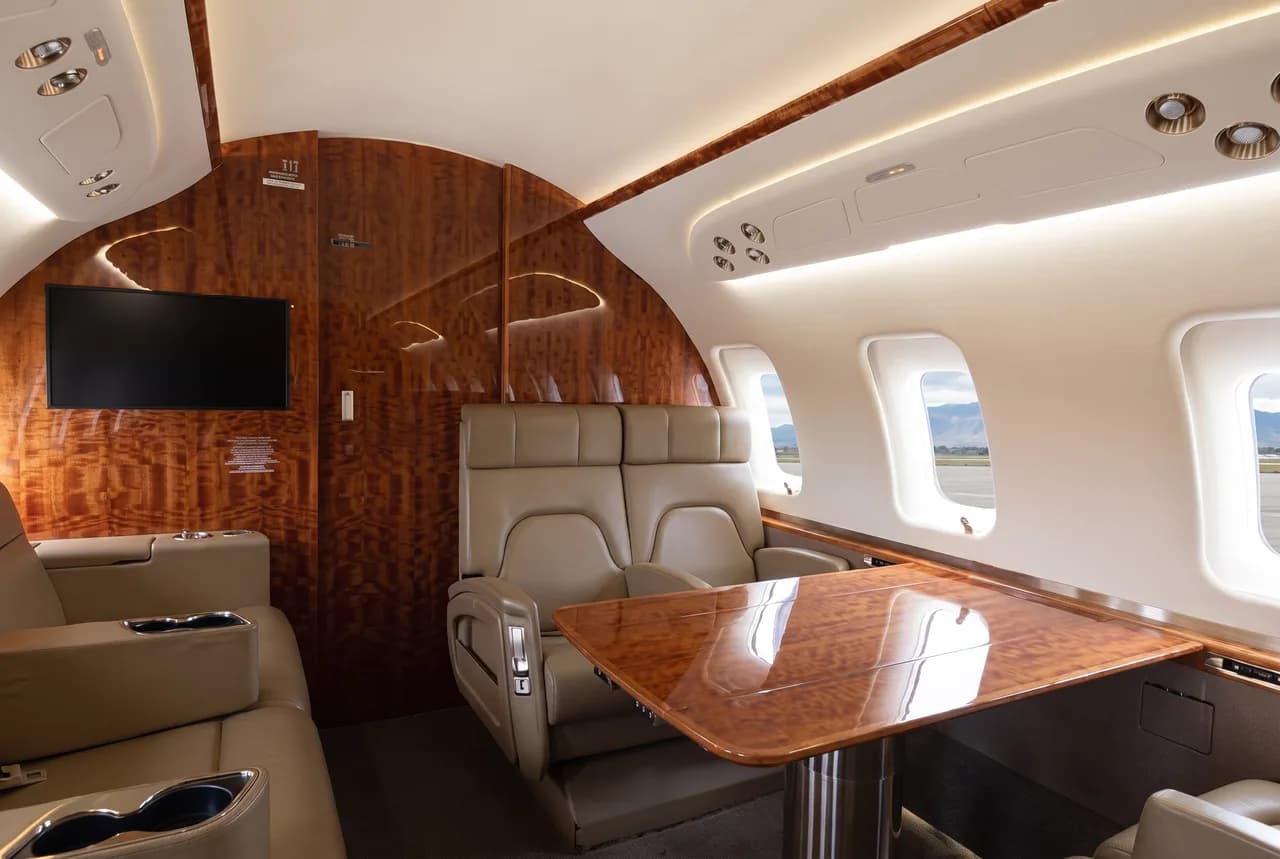 Bombardier Challenger 650 — photo 3 of 5